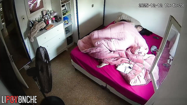 An aroused man brought his girlfriend to a mind-blowing orgasm