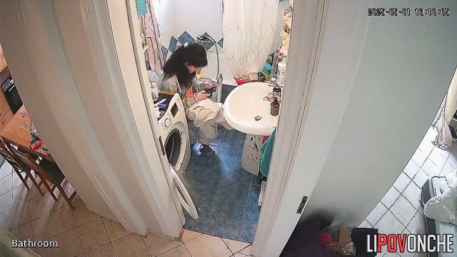 A cute brunette called her lover while sitting on the toilet with her bare bottom