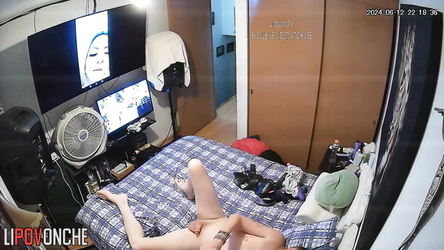 Naked man jerking off on video with his girlfriend