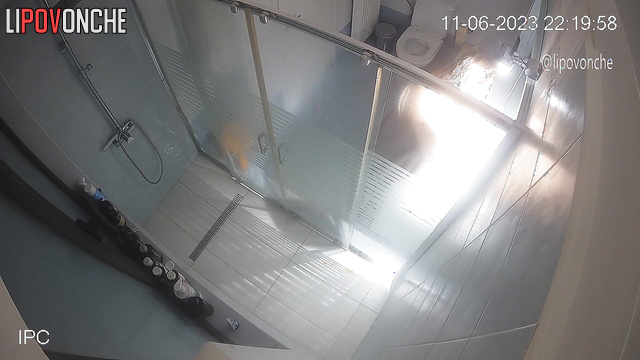 Blonde bathing and missing her ex-boy with huge cock