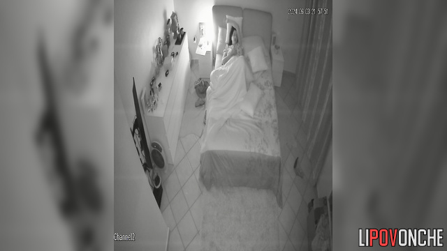 A slender mommy put down her phone for a quick masturbation session and an orgasm