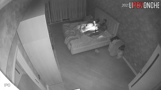Boyfriend shone a flashlight on her after sex, look