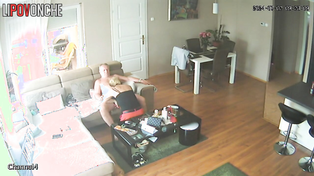 Old fart cumed right in her mouth (married couple had fun)