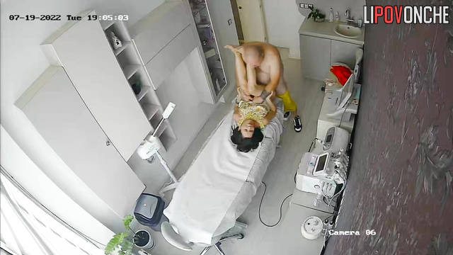Cunnilingus and fuck on the massage table (public video)