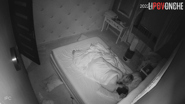 They hugging and drinking tea in the bed - spy cam