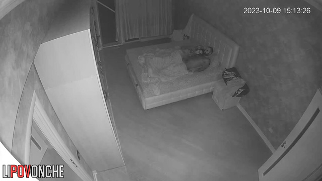 Guy flashing his dick and her pussy during sex, watch it now