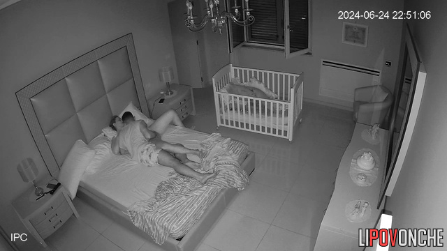 Tired parents doing it in different positions (night home tape)