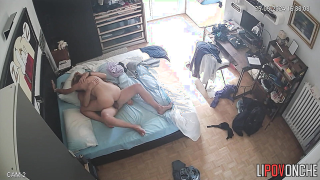 Skinny girl enjoying dick her lover inside her pussy and mouth