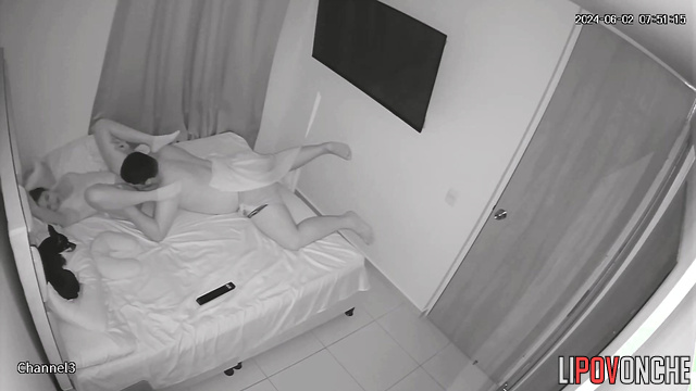 Wife loves it when he fucks her after cunnilingus