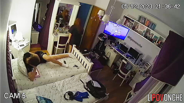 Young people have sex while no one is at home