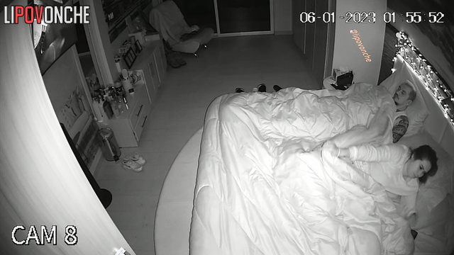 She woke up suddenly and started making him blowjob