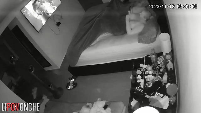 Boy licks great and she enjoys it - bedroom camera
