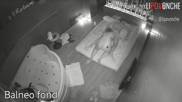 Only in this salon you can get such service, spy cam