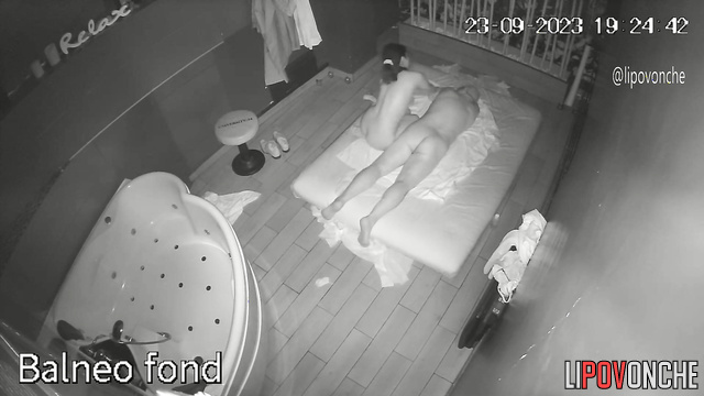 It should refresh their relationship - naked massage