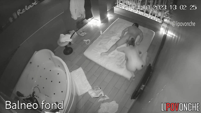 Cunnilingus during naked body massage - bedroom camera