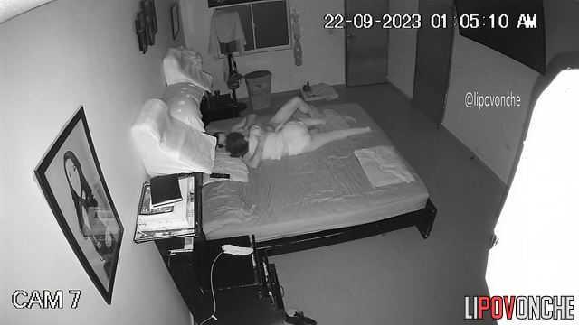 She likes to excite him in bed / home hidden camera