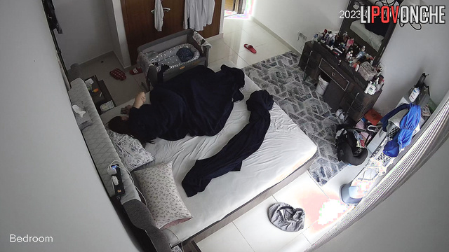 He quickly did his job and got off her / bedroom video