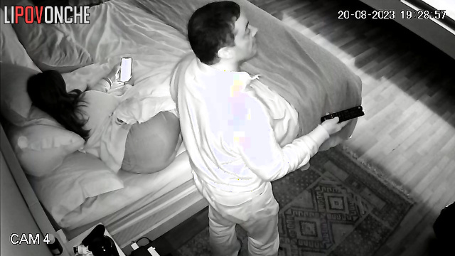 He wasn't bothered by the fact that she didn't shave pussy