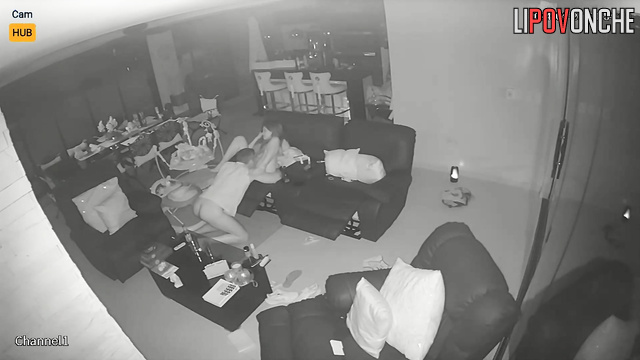 They had oral sex all night (living room hidden cam)