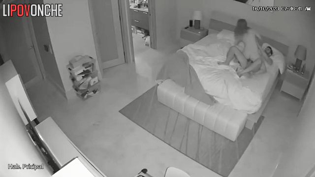 Horny woman thinks only about her lover during fuck with her husband