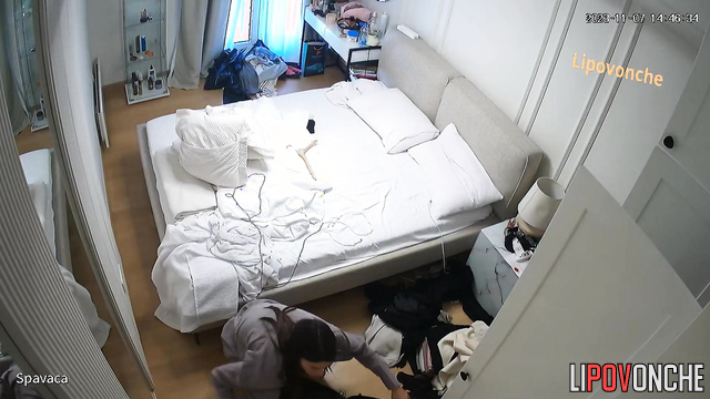 They spent the whole morning thinking about what to pack in their suitcase