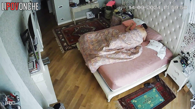 Husband did not let his wife sleep, seduced her and fucked her