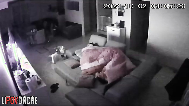 Young guy seducing his stepsis while people in house are sleeping