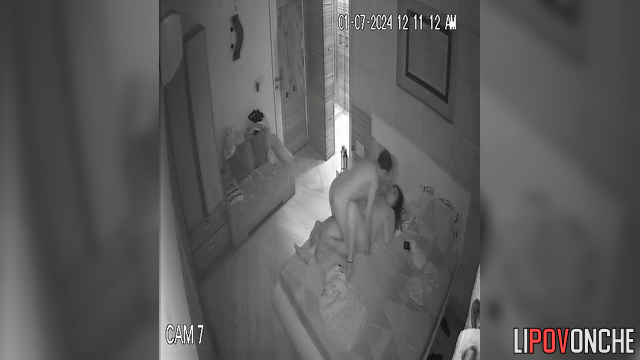 He literally can't fuck his wife without watching porn (woman doesn't mind)