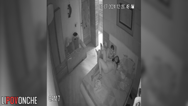 He literally can't fuck his wife without watching porn (woman doesn't mind)