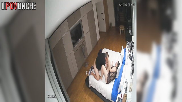 Old money man is addicted so much on his partner's pussy