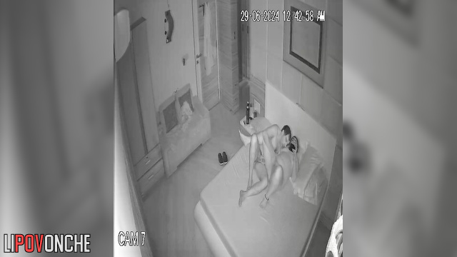 A nerd can't fuck his chubby wife without watching porn