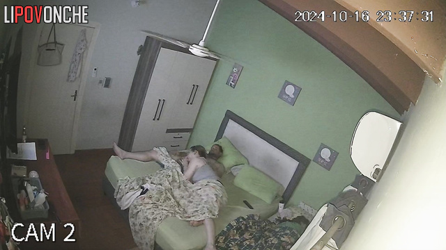 Mind-blowing blowjob for a tired husband from his caring wife