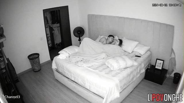 Horny man pounds his lover's pussy in missionary position