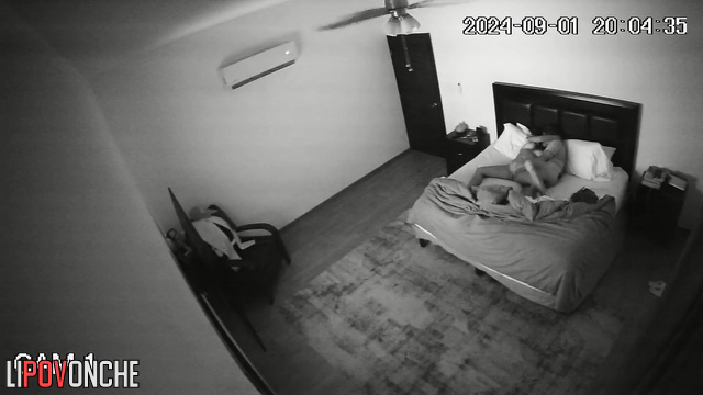 Husband and wife teased each other for a long time, but there was no sex