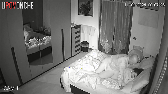 Fat wife takes off her panties, allowing her husband's fingers into her vagina