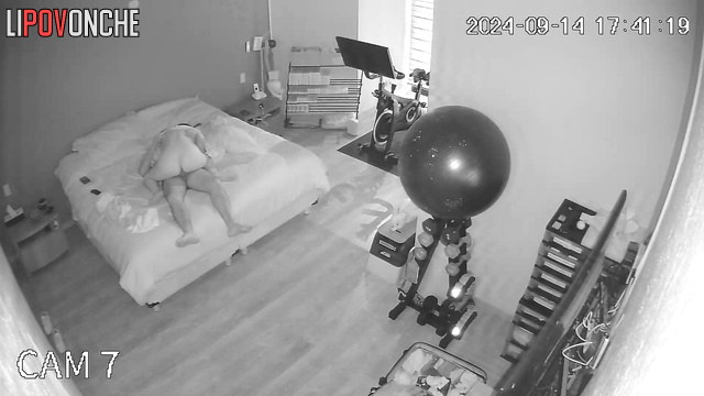 Excited slim cutie sits on her husband's face with her wet pussy