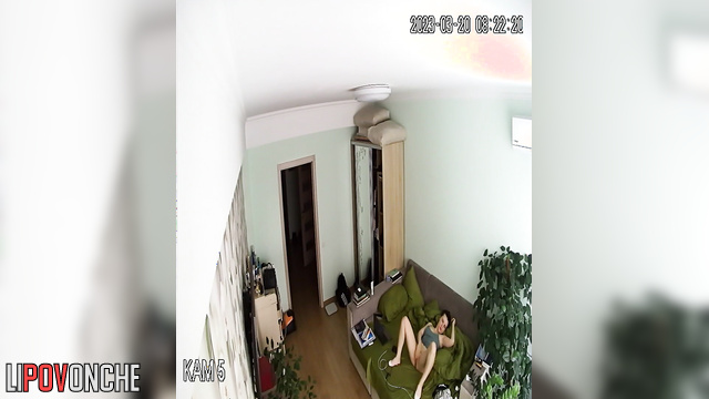 Not to be bored, the aroused girl decided to play with her hot pussy.
