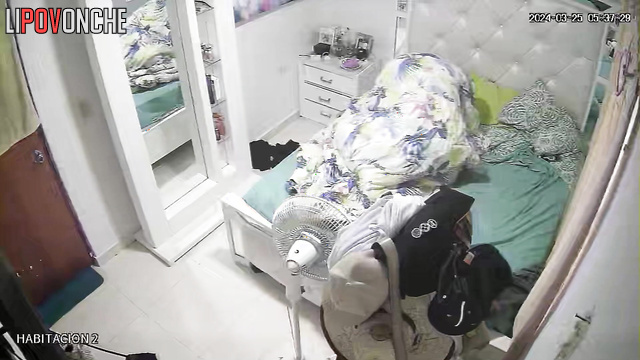 The husband woke up and found his chubby wife naked under the blanket and fucked her