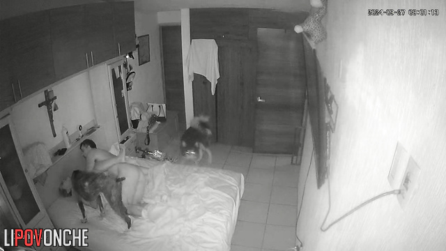 Excited husband shoots his load right into his wife's hot pussy