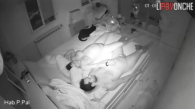 Naked woman loves to have sex during pregnancy, look