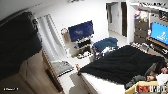 The sleeping wife woke up from a thick cock entering her vagina