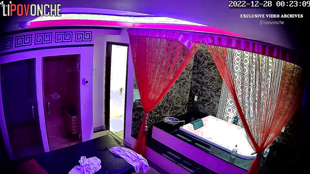 69 sex with an asian prostitute (spy public camera)