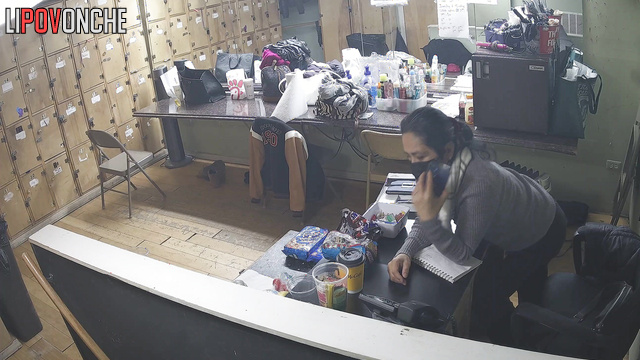 The routine of strippers who are also sluts (spy cam)