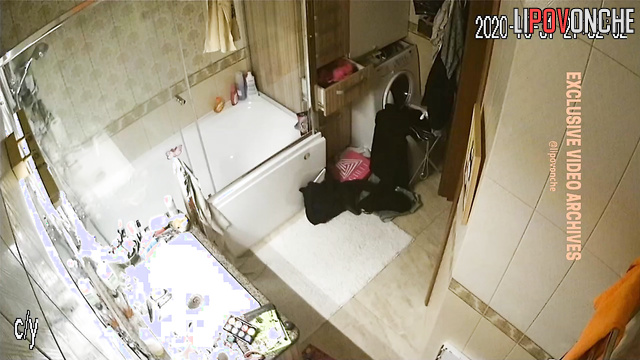 This woman is both sexy in clothes and without [hidden camera in bath]