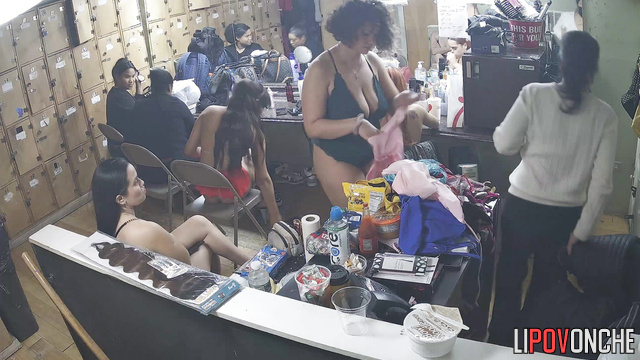 Milfs-strippers with curvy figures change clothes for a new show