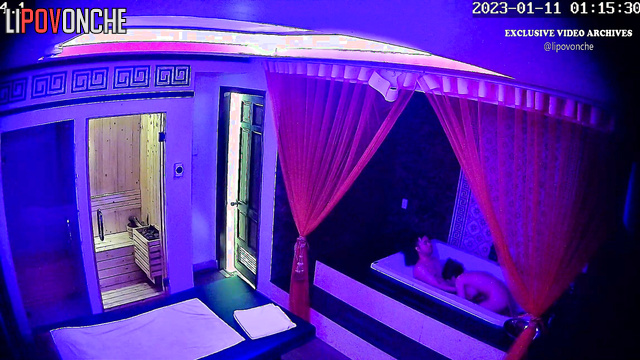 Naked massage after blowjob (hidden camera in spa)