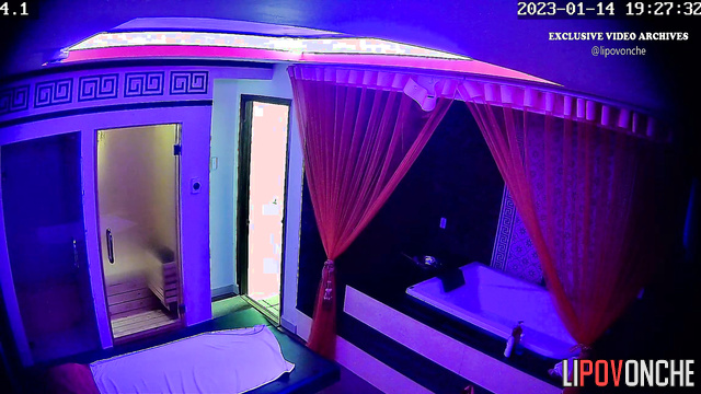 In this Asian salon absolutely every man stays fully satisfied