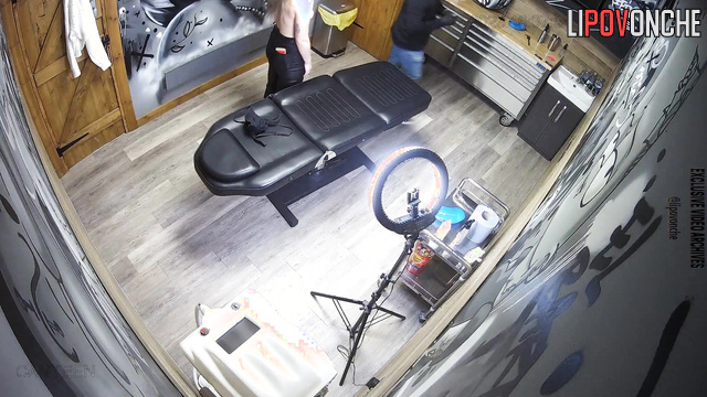 Getting nipples pierced wasn't painful, look / public