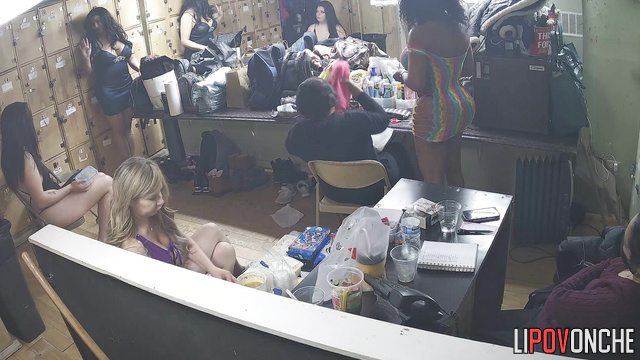 A typical stripper's routine before work (public)