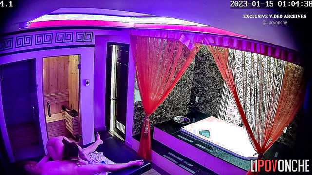 Asian salon of luxury rest for rich men reveals its' secrets
